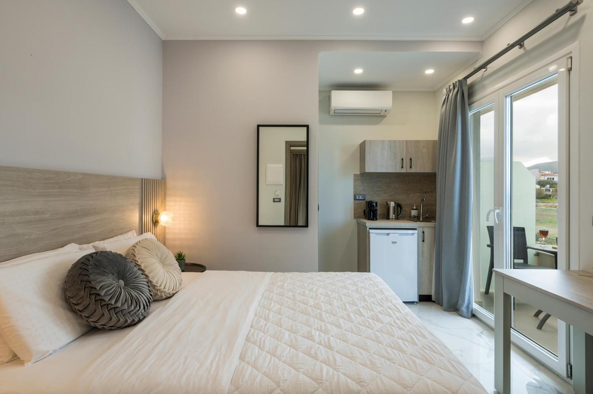 Alexia Seaview Apartments Kíssamos Eksteriør bilde