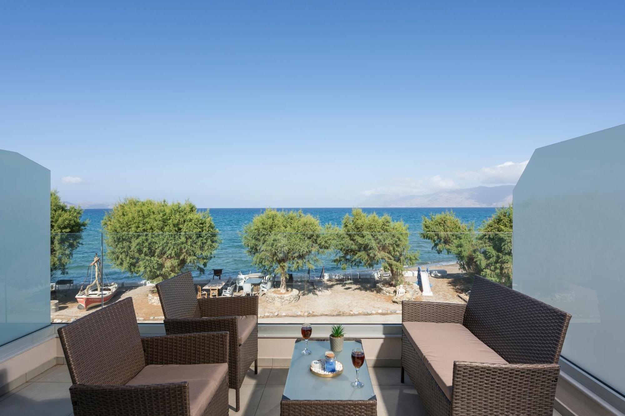 Alexia Seaview Apartments Kíssamos Eksteriør bilde